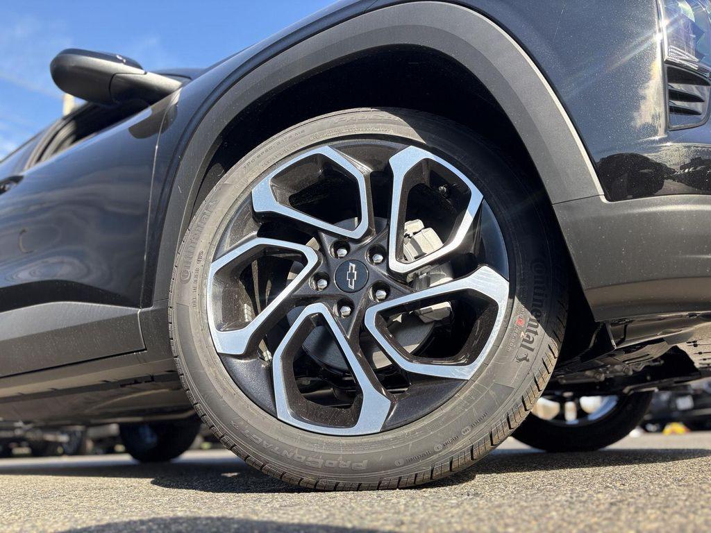 new 2026 Chevrolet Trax car, priced at $28,385