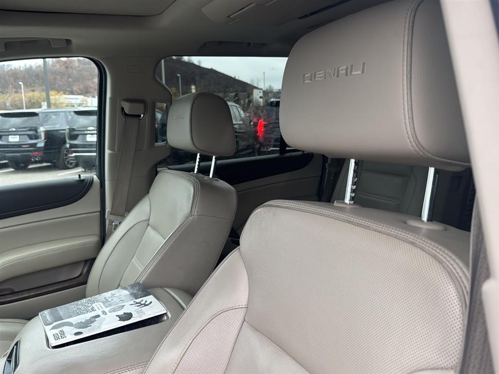 used 2018 GMC Yukon car, priced at $27,276