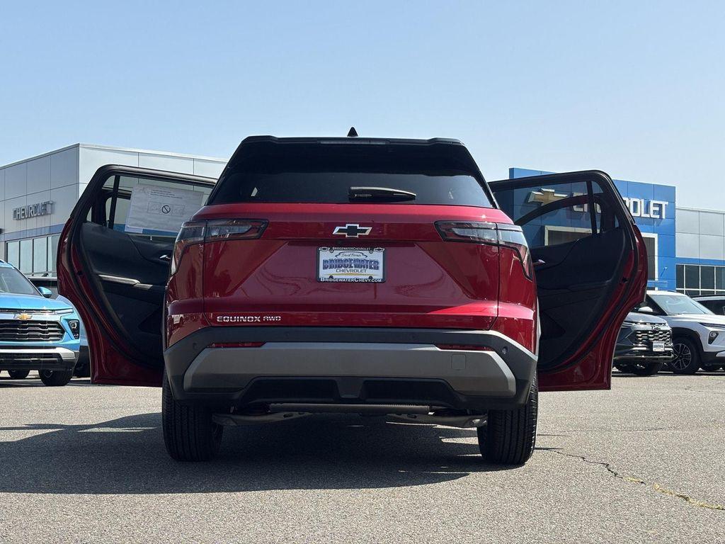 new 2026 Chevrolet Equinox car, priced at $33,310
