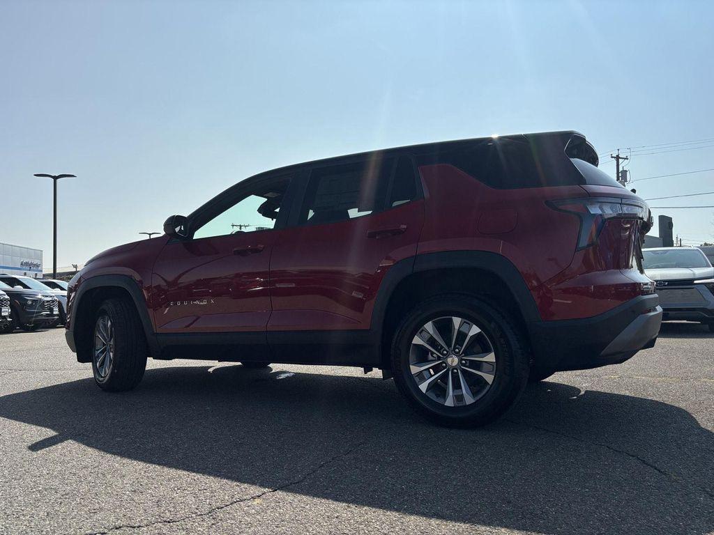 new 2026 Chevrolet Equinox car, priced at $33,310