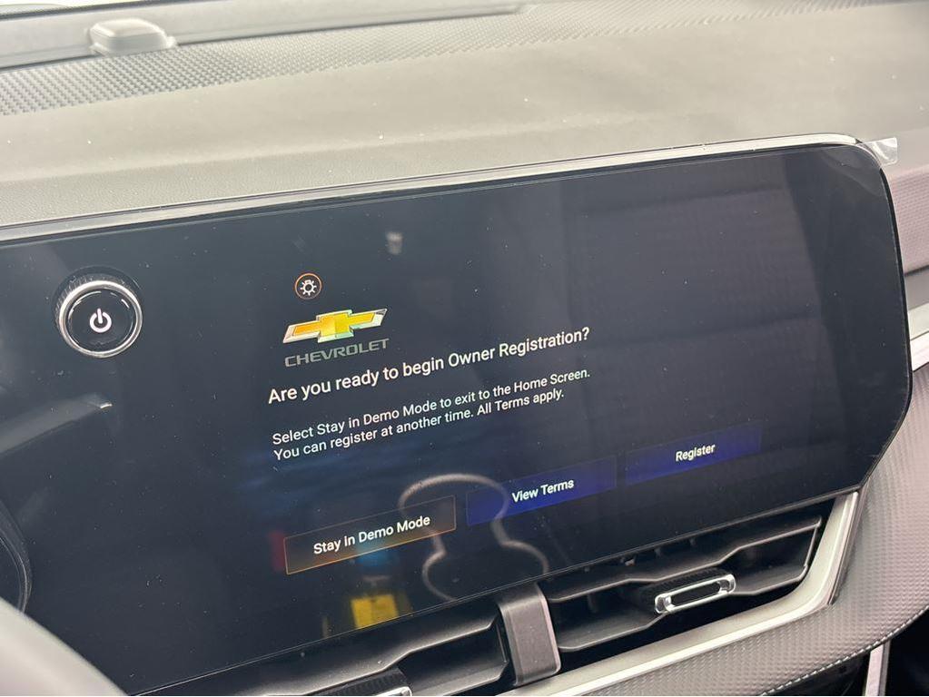 new 2025 Chevrolet Equinox car, priced at $34,620