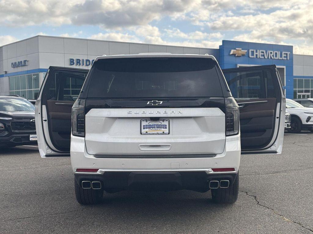 new 2025 Chevrolet Suburban car, priced at $95,625