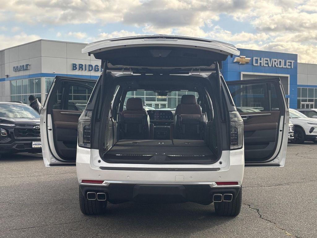 new 2025 Chevrolet Suburban car, priced at $95,625