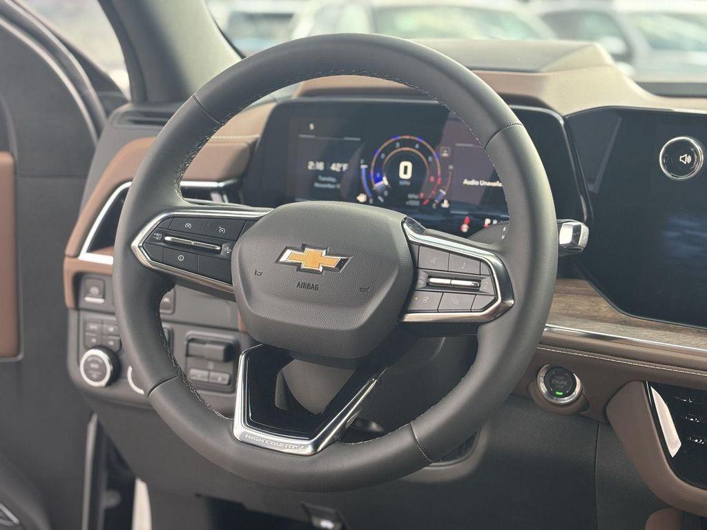 new 2025 Chevrolet Suburban car, priced at $95,625