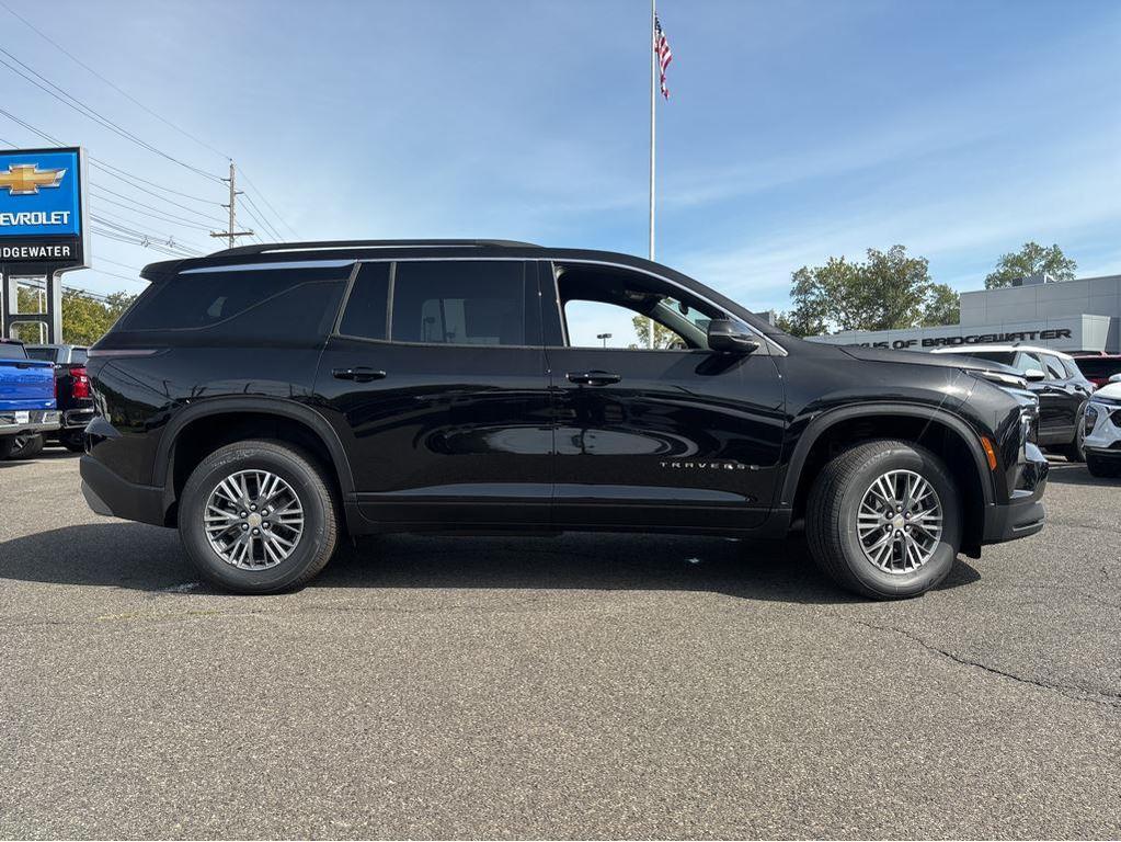 new 2026 Chevrolet Traverse car, priced at $45,124