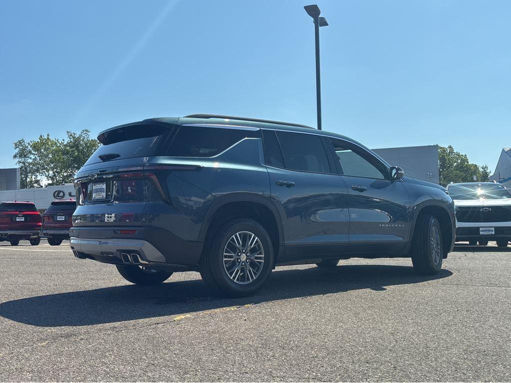 new 2026 Chevrolet Traverse car, priced at $47,215