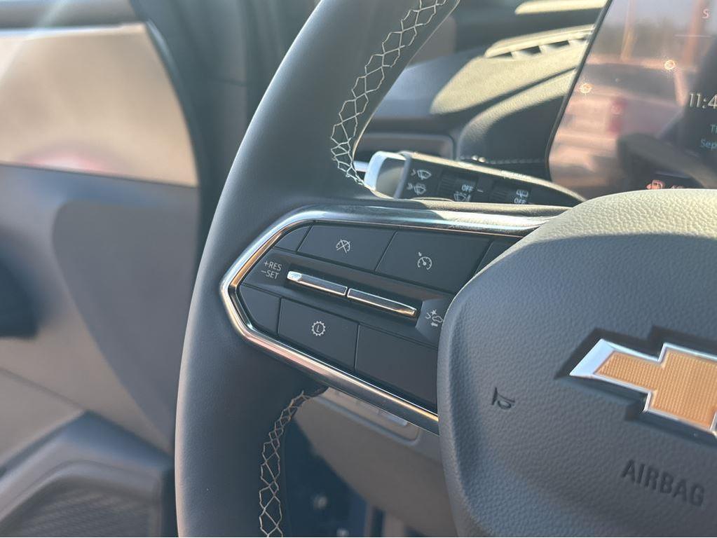 new 2026 Chevrolet Traverse car, priced at $47,215