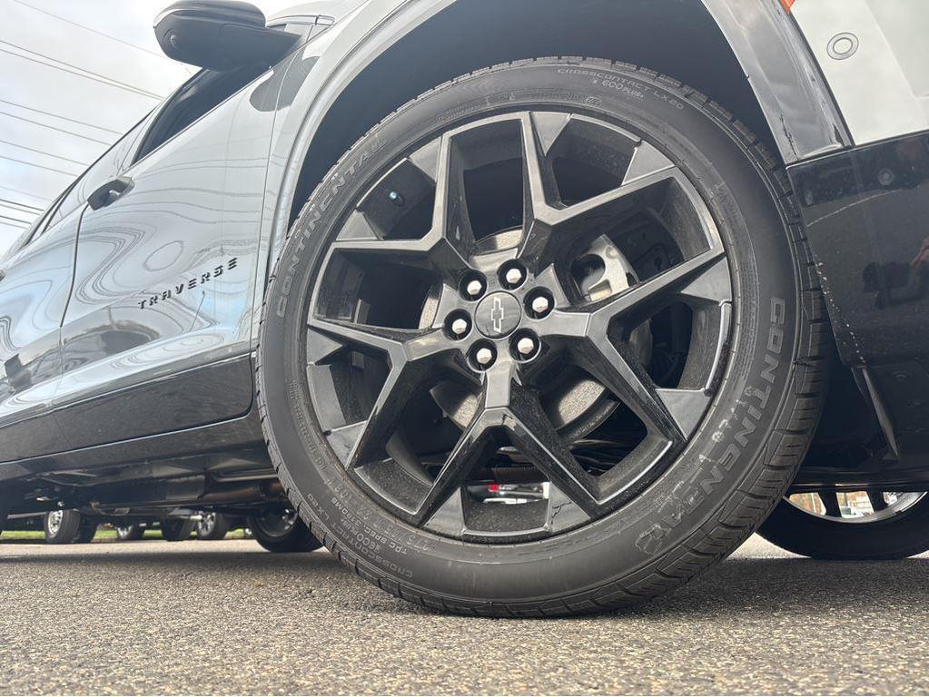 new 2026 Chevrolet Traverse car, priced at $61,220