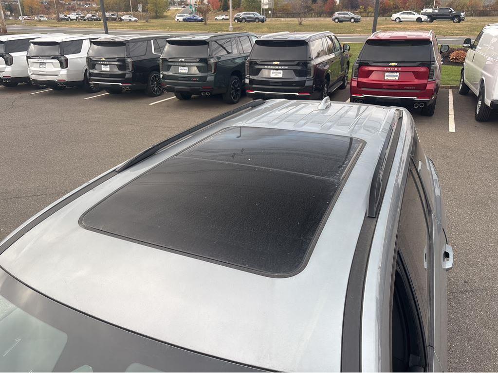 new 2026 Chevrolet Traverse car, priced at $61,220