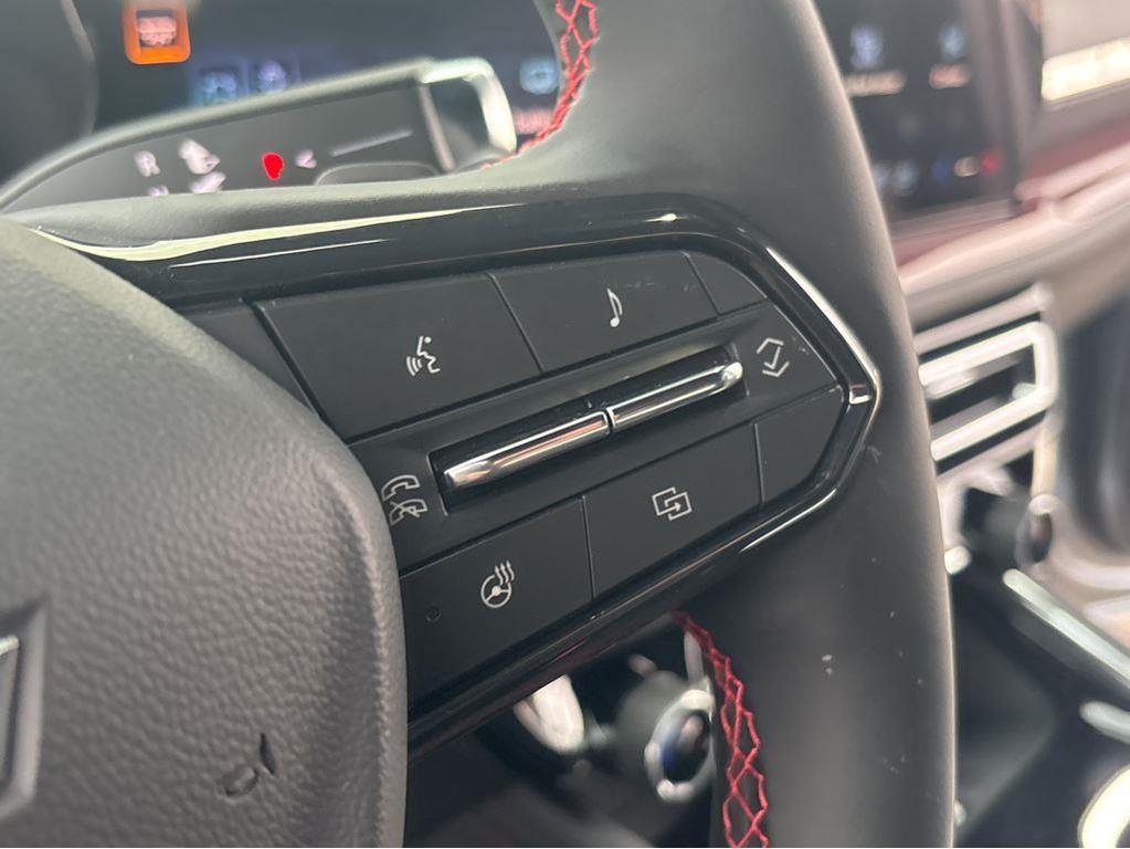 new 2026 Chevrolet Traverse car, priced at $61,220