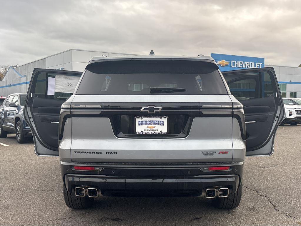 new 2026 Chevrolet Traverse car, priced at $61,220
