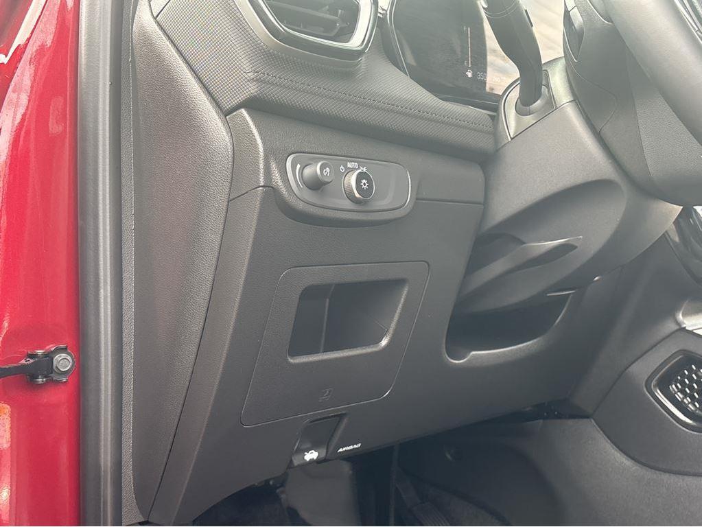 new 2025 Chevrolet TrailBlazer car, priced at $28,585