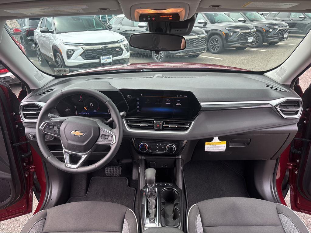 new 2025 Chevrolet TrailBlazer car, priced at $28,585