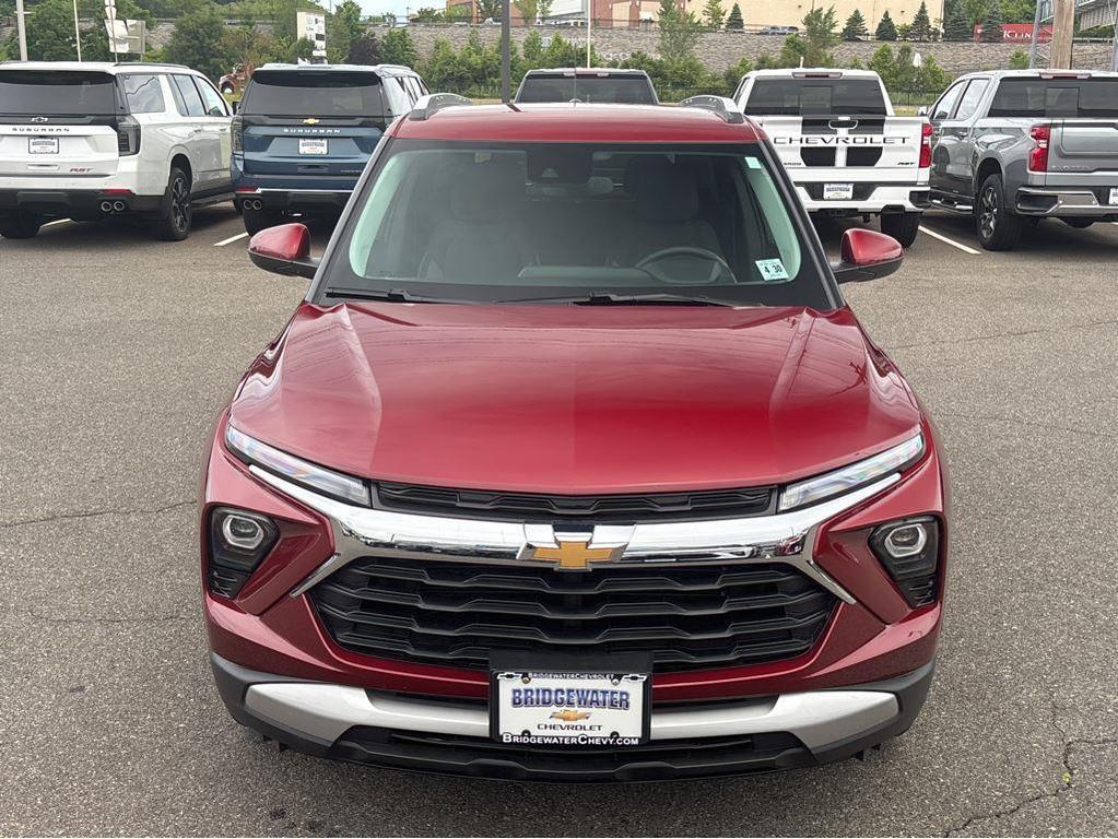new 2025 Chevrolet TrailBlazer car, priced at $28,585