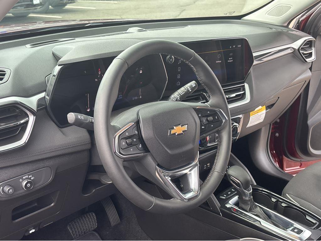 new 2025 Chevrolet TrailBlazer car, priced at $28,585