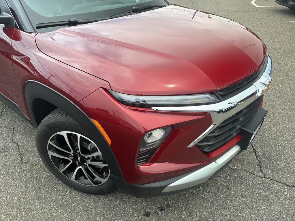 new 2025 Chevrolet TrailBlazer car, priced at $28,585