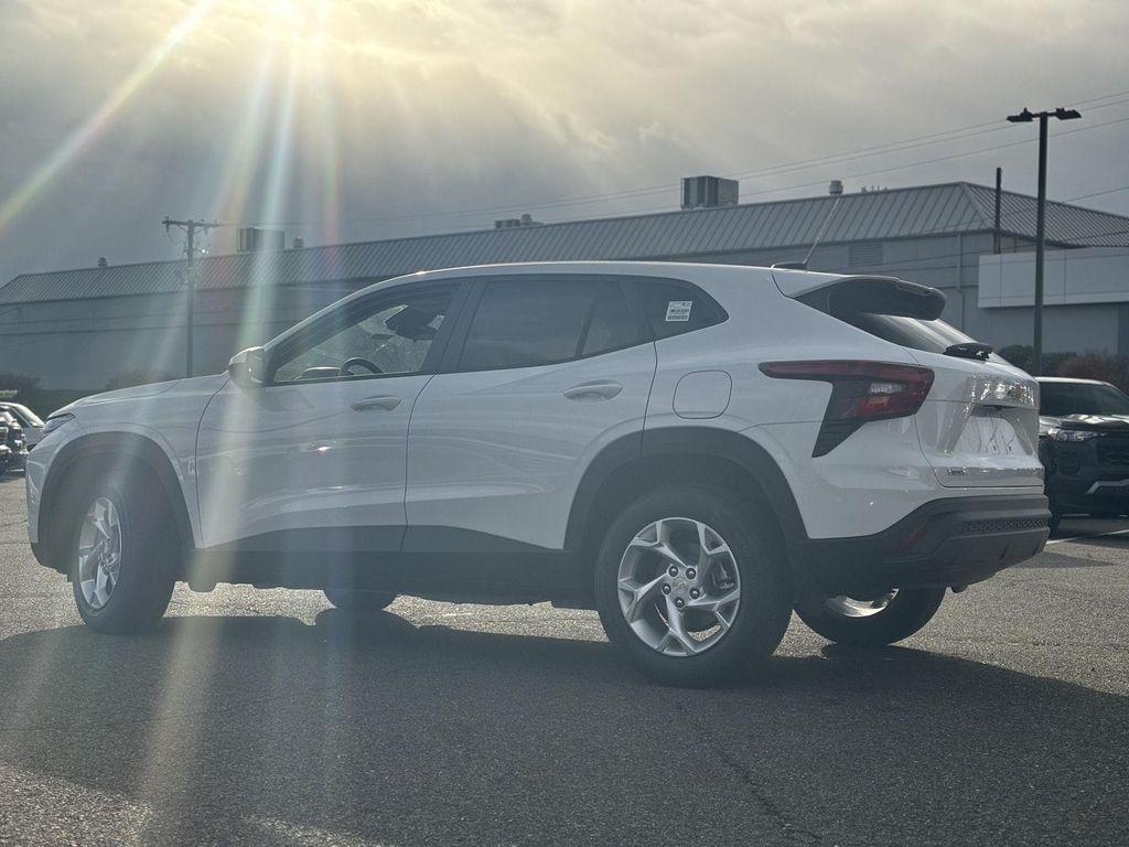 new 2026 Chevrolet Trax car, priced at $24,660