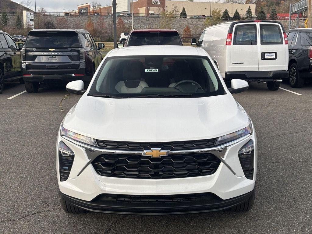 new 2026 Chevrolet Trax car, priced at $24,660
