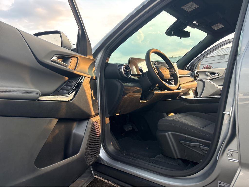 new 2026 Chevrolet Equinox car, priced at $33,070