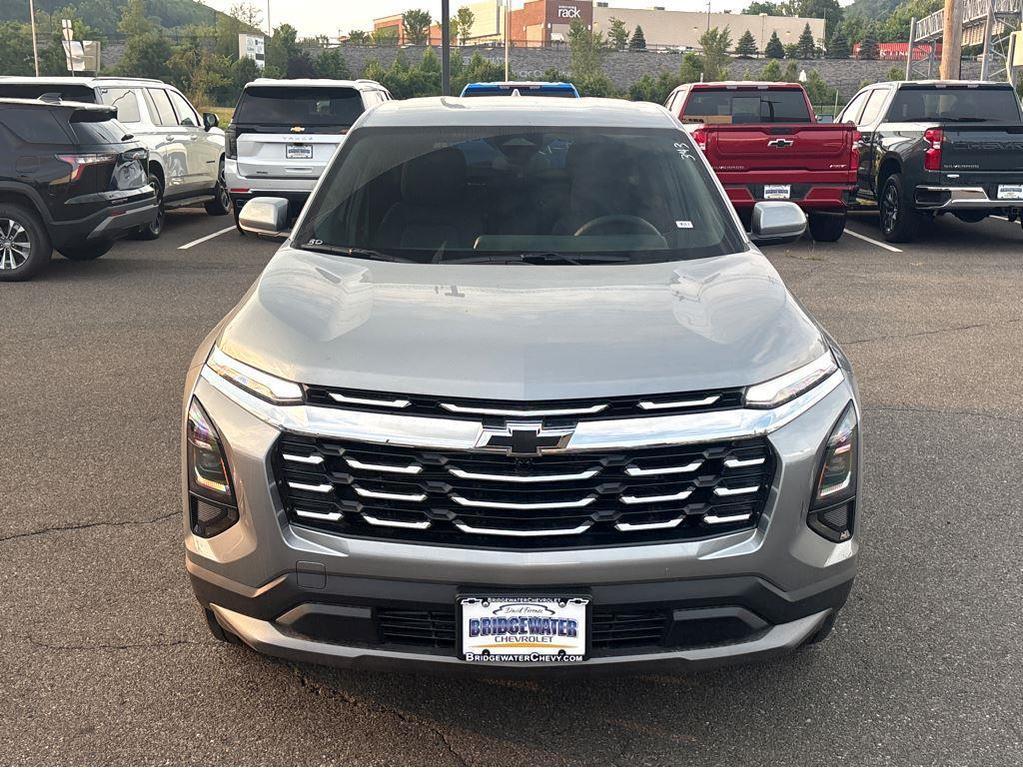 new 2026 Chevrolet Equinox car, priced at $33,070