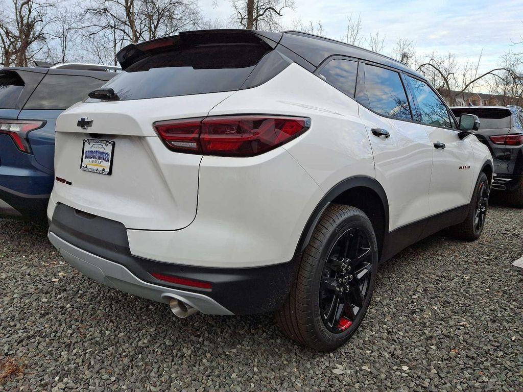 new 2025 Chevrolet Blazer car, priced at $45,152