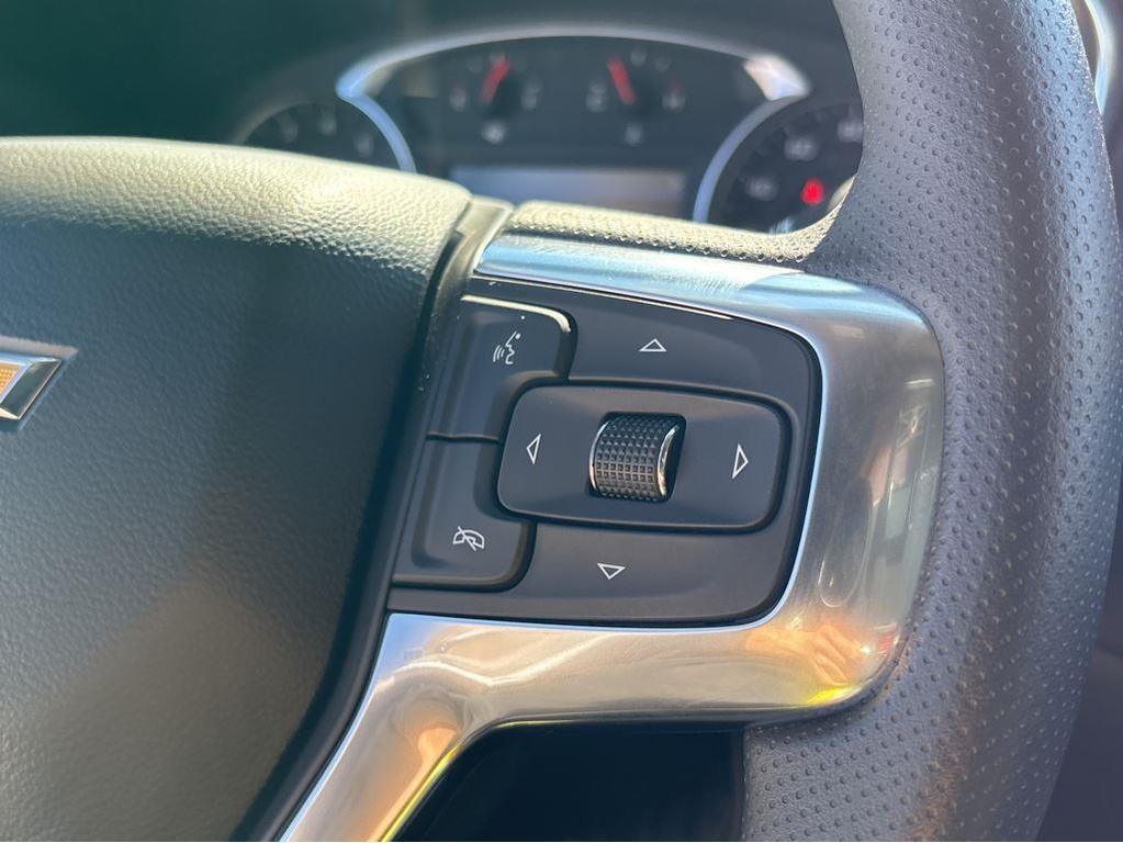 new 2025 Chevrolet Blazer car, priced at $36,610