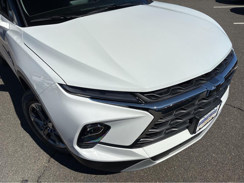 new 2025 Chevrolet Blazer car, priced at $36,610