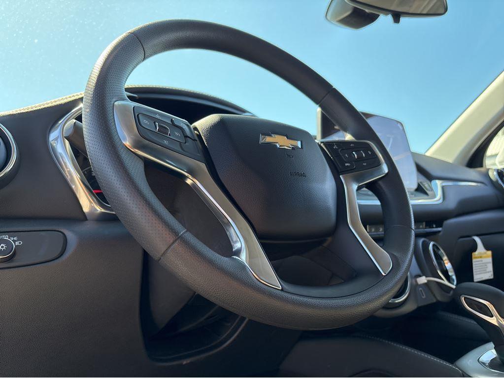 new 2025 Chevrolet Blazer car, priced at $36,610