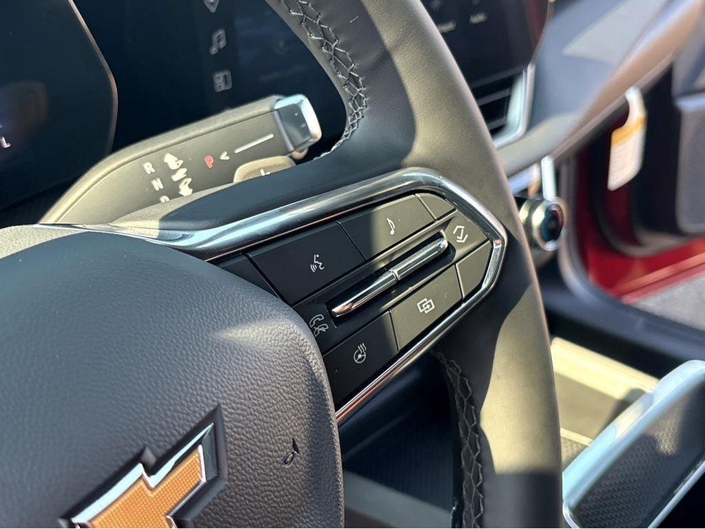 new 2026 Chevrolet Equinox car, priced at $32,644