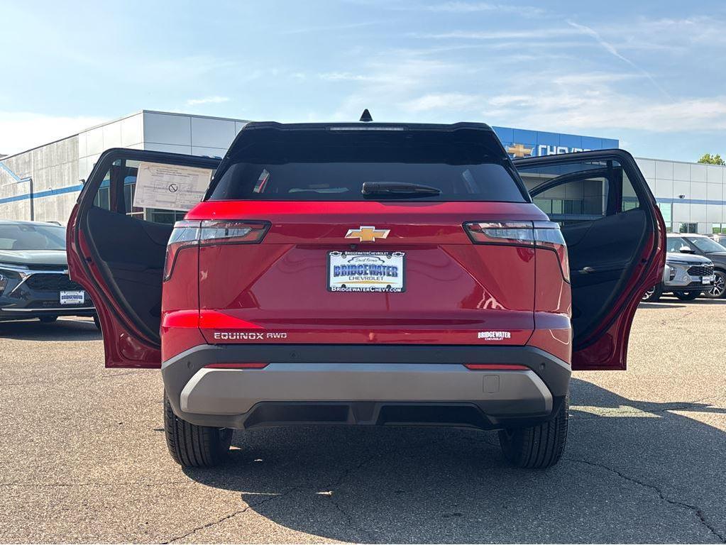new 2026 Chevrolet Equinox car, priced at $32,644