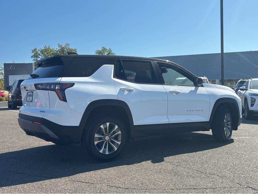 new 2026 Chevrolet Equinox car, priced at $32,649