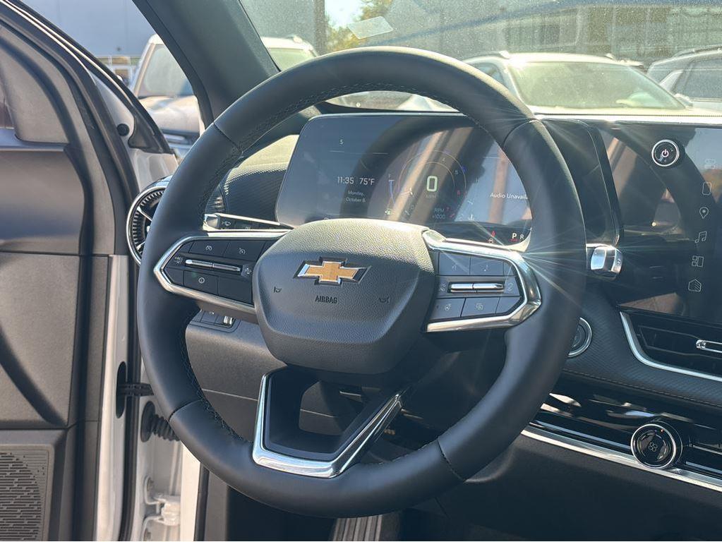 new 2026 Chevrolet Equinox car, priced at $32,649