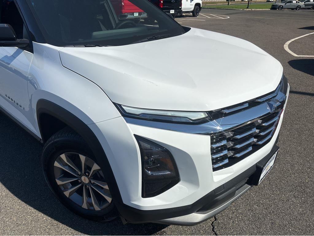 new 2026 Chevrolet Equinox car, priced at $32,649