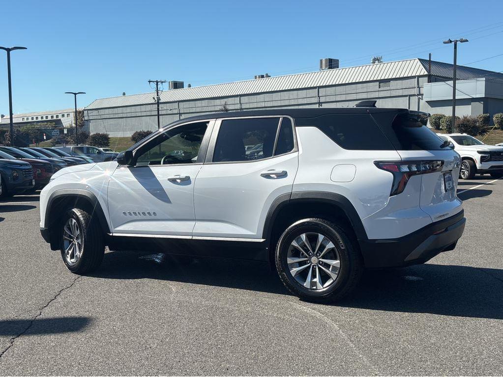 new 2026 Chevrolet Equinox car, priced at $32,649