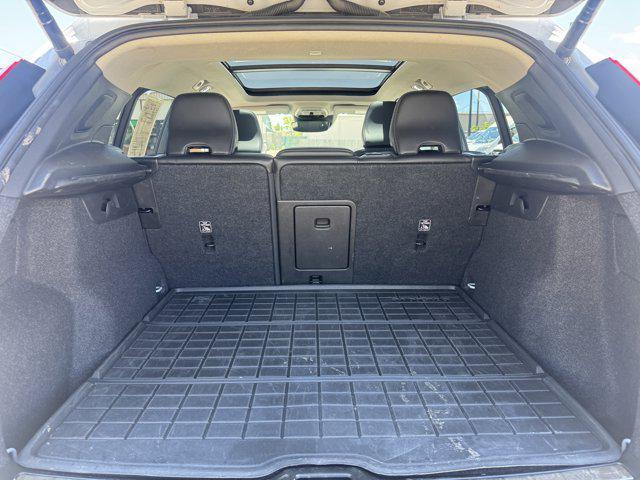 used 2021 Volvo XC40 car, priced at $30,291
