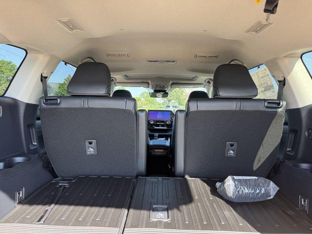 new 2025 Toyota Highlander car, priced at $47,133