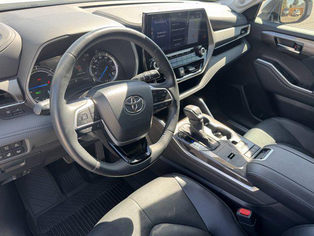 used 2022 Toyota Highlander Hybrid car, priced at $46,991