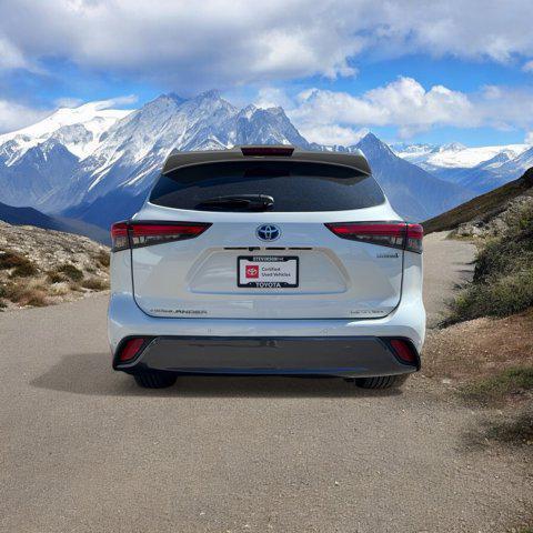 used 2022 Toyota Highlander Hybrid car, priced at $46,991