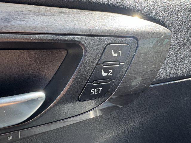used 2022 Toyota Highlander Hybrid car, priced at $46,991