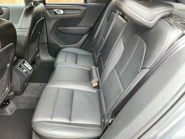 used 2019 Volvo XC40 car, priced at $23,101