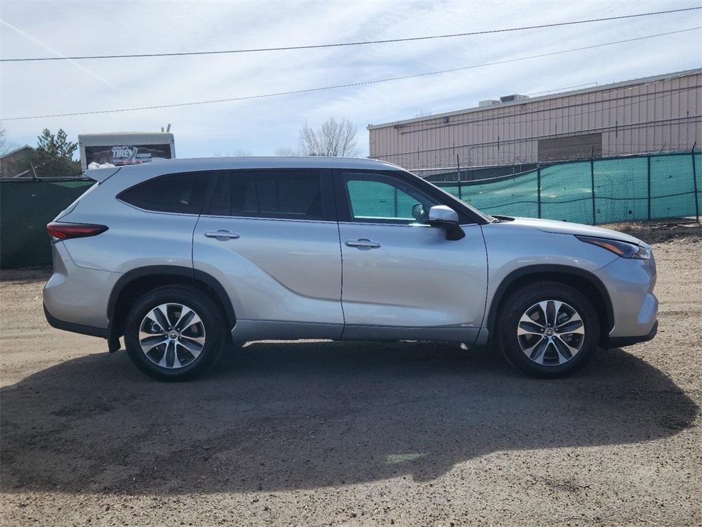 used 2024 Toyota Highlander Hybrid car, priced at $49,492