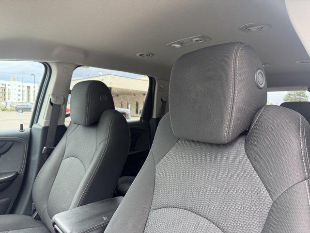 used 2017 Chevrolet Traverse car, priced at $11,492