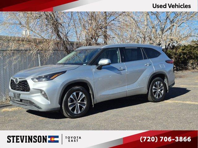 used 2022 Toyota Highlander car, priced at $37,282