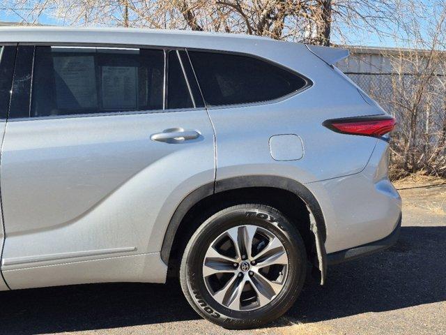 used 2022 Toyota Highlander car, priced at $37,282