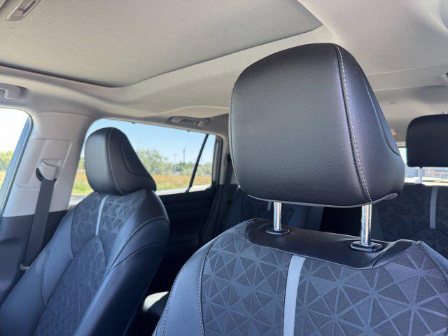 used 2024 Toyota Highlander Hybrid car, priced at $52,991