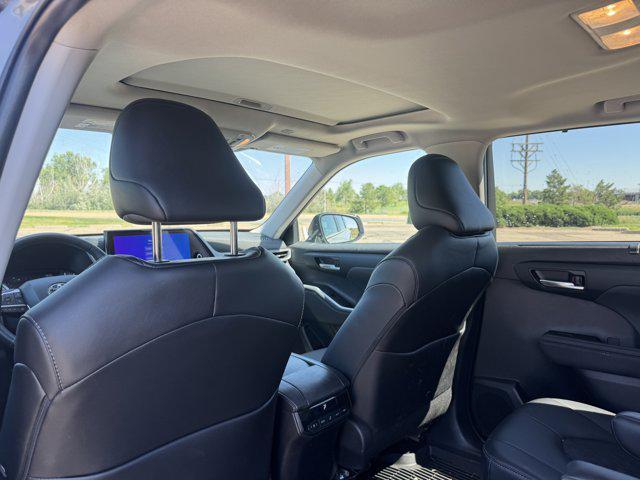 used 2024 Toyota Highlander Hybrid car, priced at $52,991