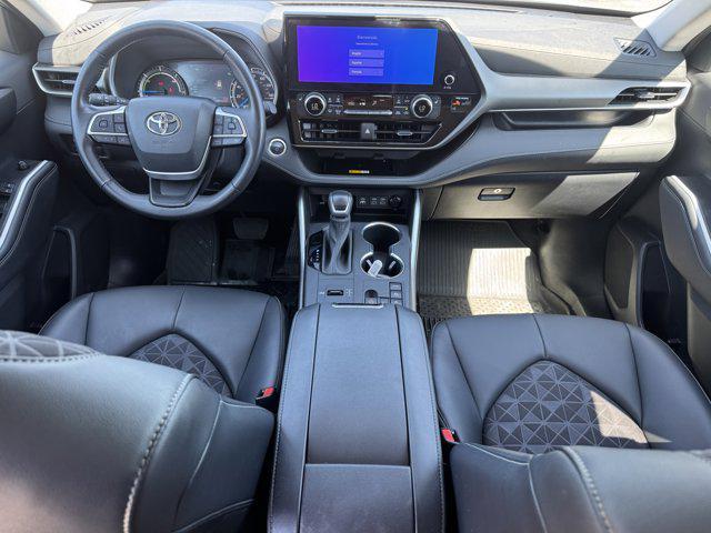 used 2024 Toyota Highlander Hybrid car, priced at $52,991