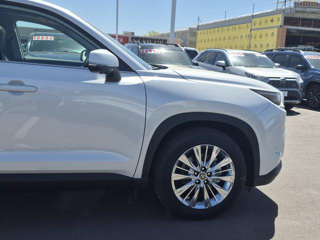 new 2025 Toyota Grand Highlander Hybrid car, priced at $50,633