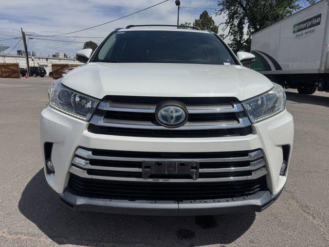 used 2018 Toyota Highlander Hybrid car, priced at $29,381