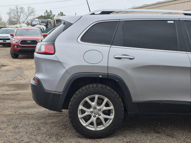 used 2019 Jeep Cherokee car, priced at $15,293